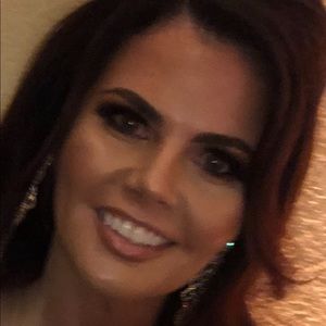 Meet your Posher, Johnnie